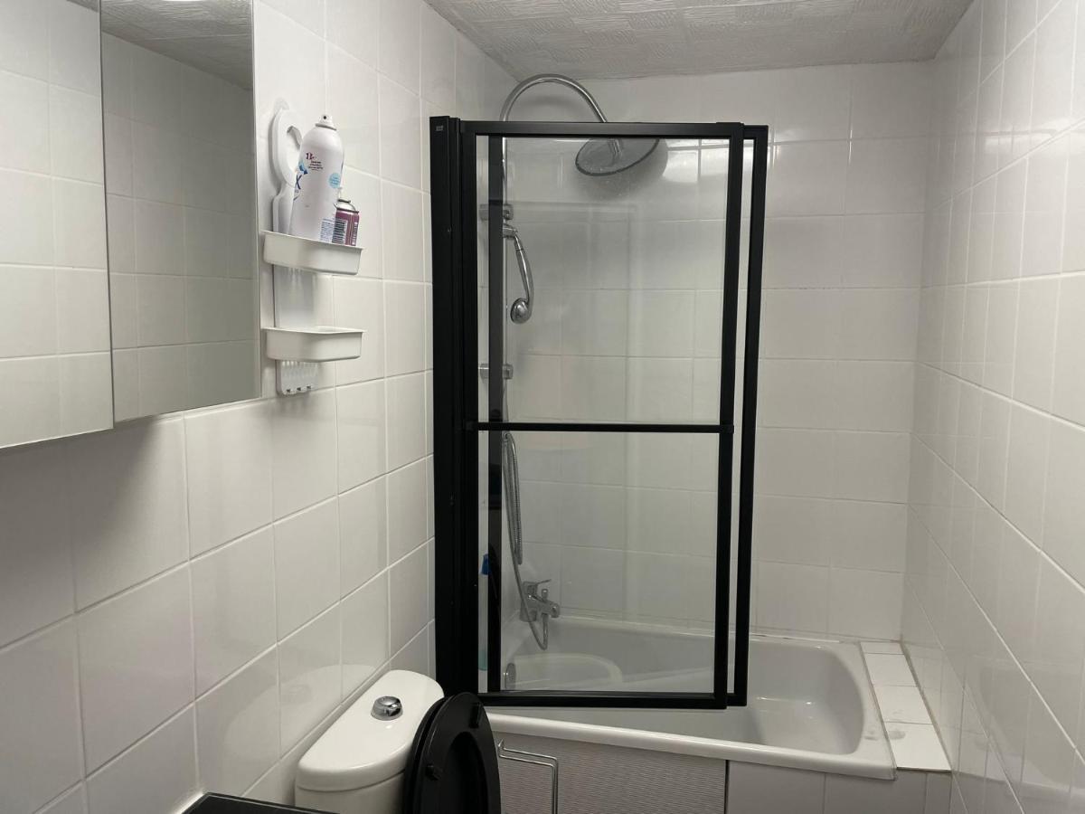 Chambre Privee Numero 2 Dans Un Superbe Appartement En Colocation Montataire Buitenkant foto